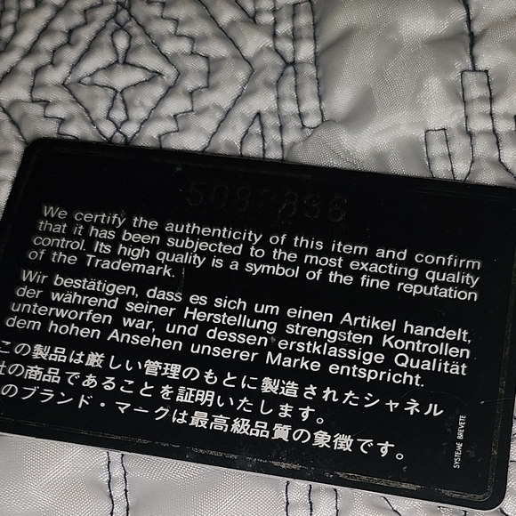 💓 Chanel Black and Gold Women's Bag - Picture 11 of 17